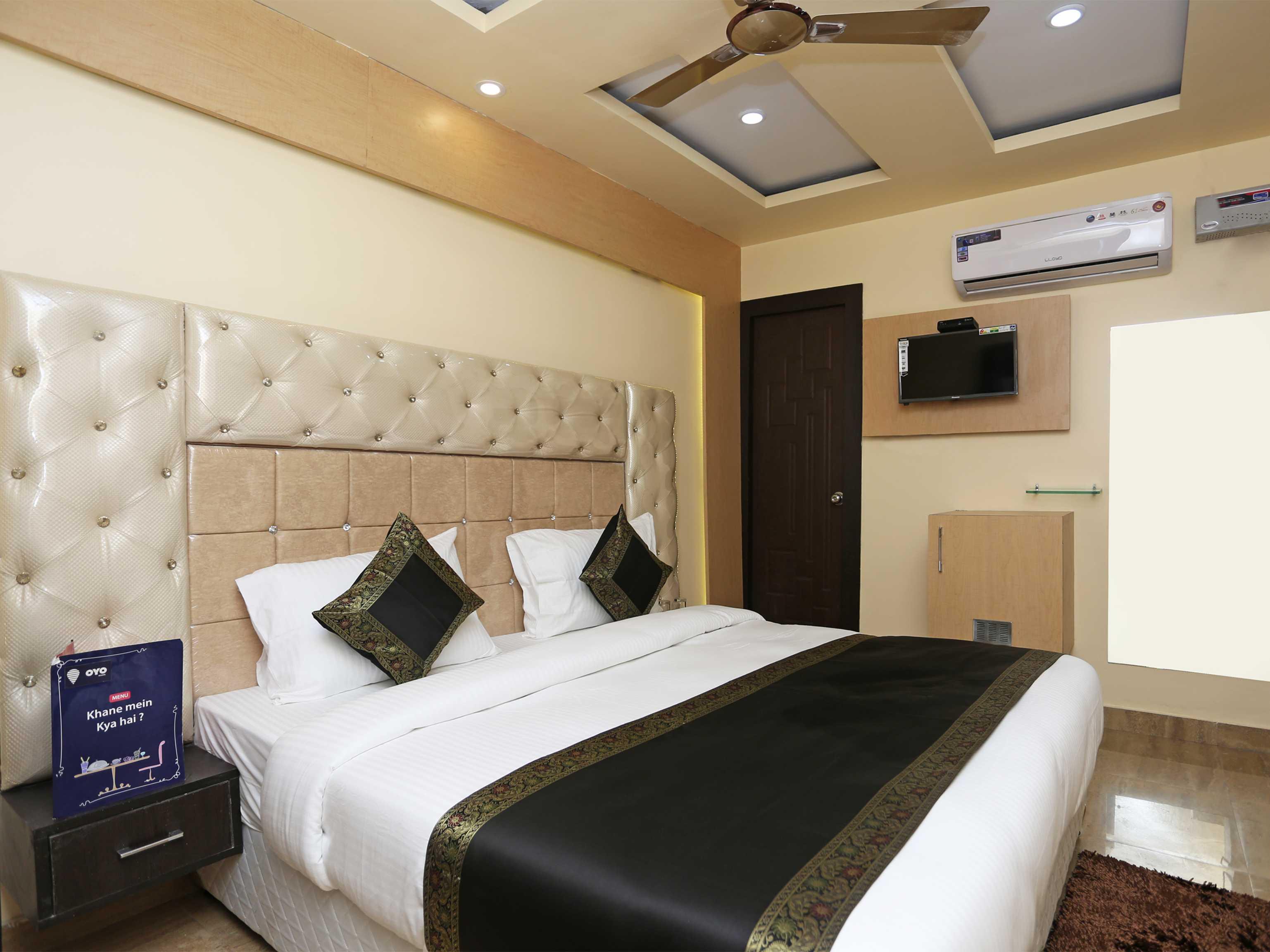Fabexpress Gs Residency Hotel Варанаси Екстериор снимка