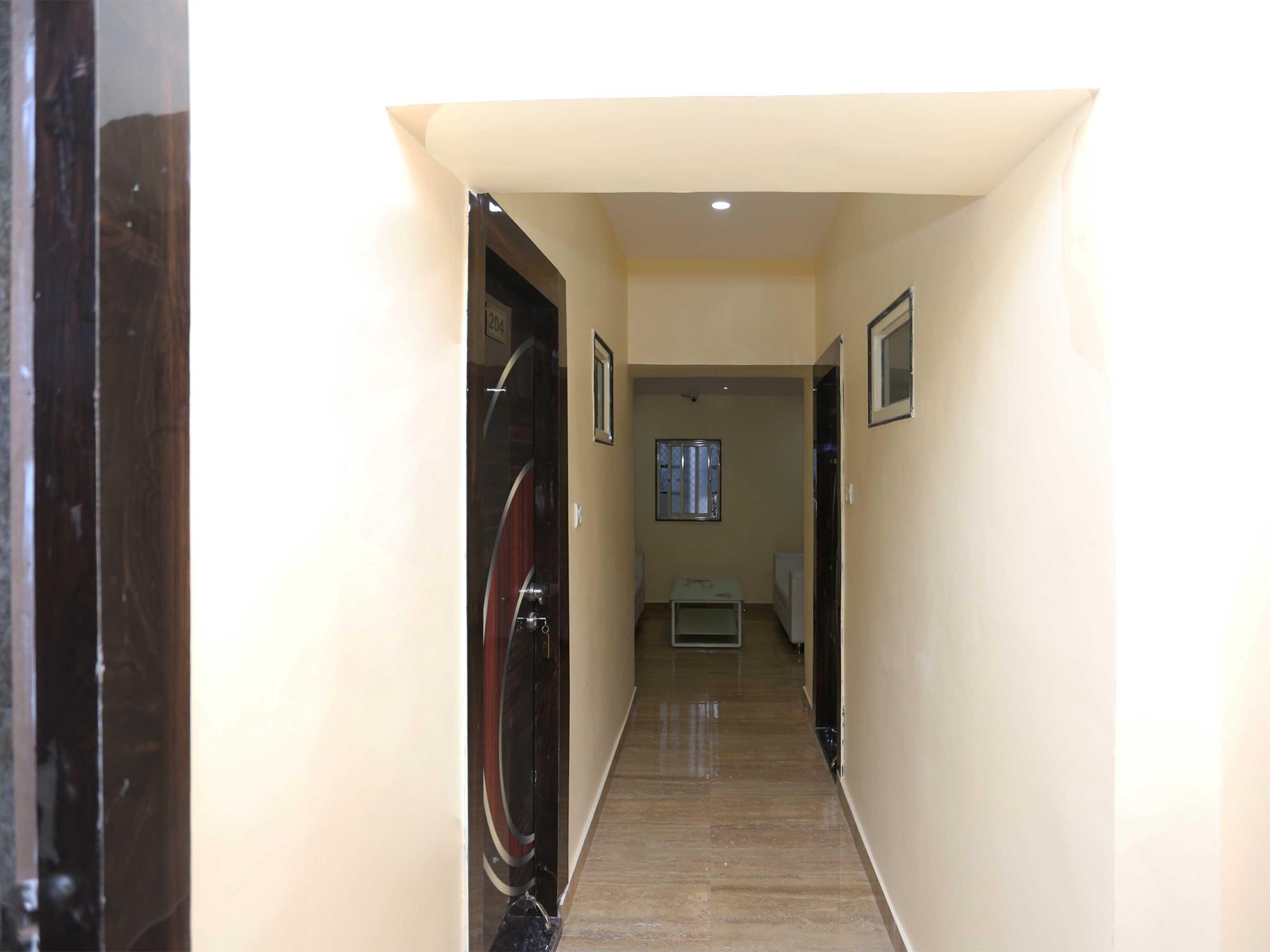 Fabexpress Gs Residency Hotel Варанаси Екстериор снимка